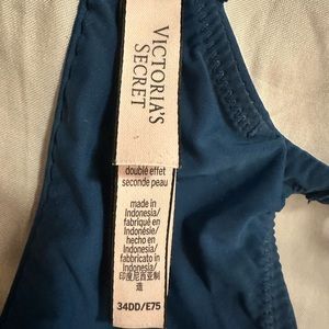 Victoria secret bra 34DD